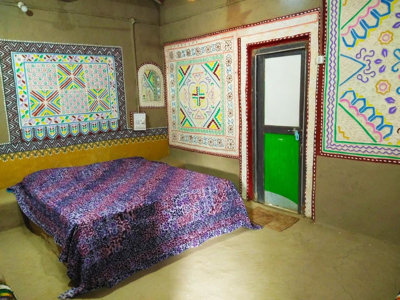 Kutir Craft Village Resort Bherandiala Екстер'єр фото