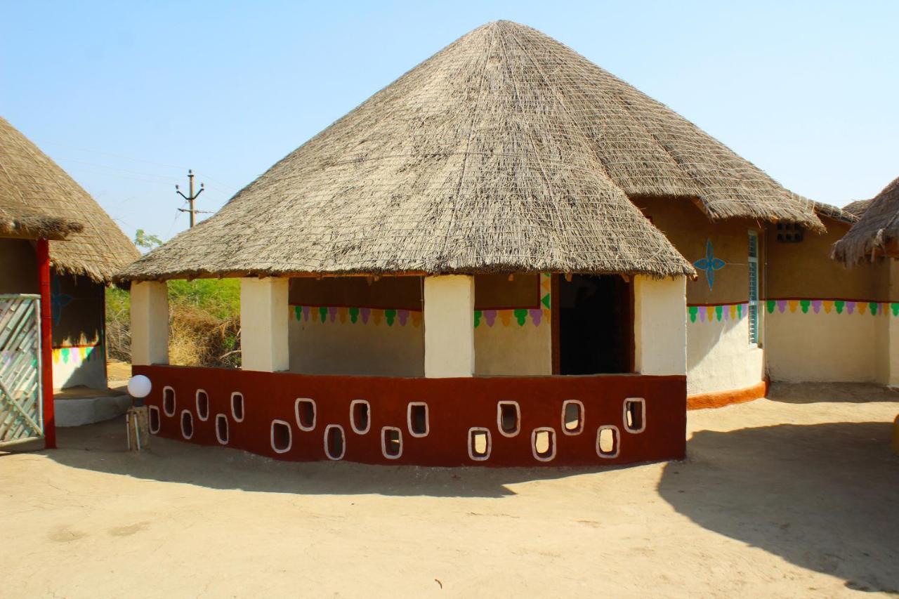 Kutir Craft Village Resort Bherandiala Екстер'єр фото