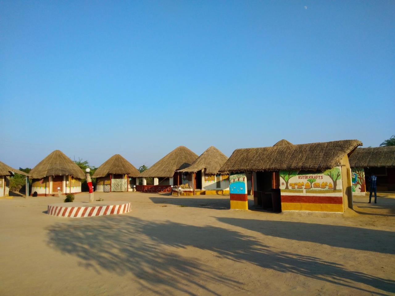 Kutir Craft Village Resort Bherandiala Екстер'єр фото
